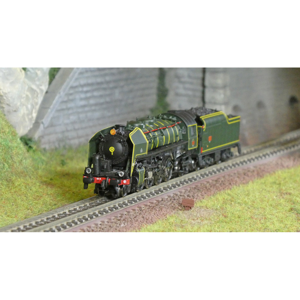 Arnold HN2545S Locomotive vapeur 141 R 460, SNCF, roues rayons et Boxpok, livrée verte, sonore Arnold HN2545S - 1 Arnold HN2545S Locomotive vapeur 141 R 460, SNCF, roues rayons et Boxpok, livrée verte, sonore Arnold HN2545S - 1