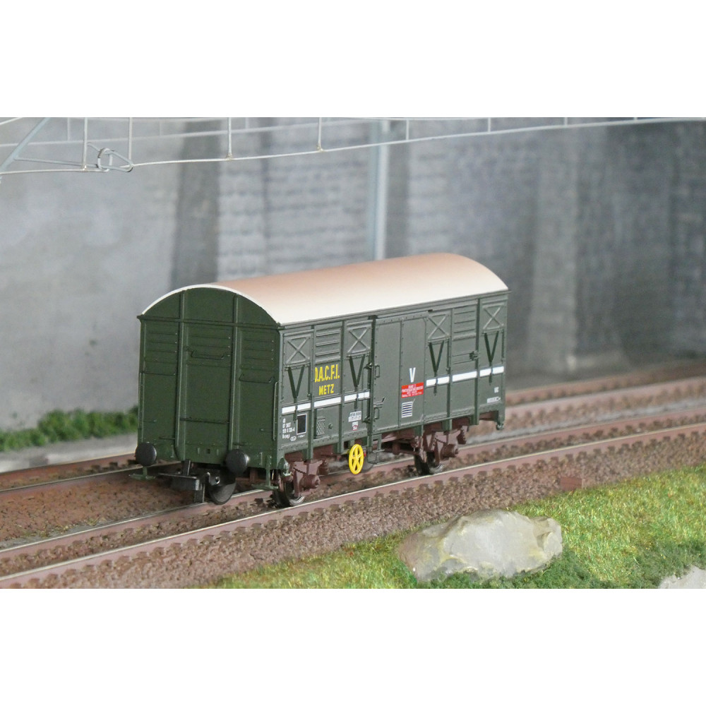 Jouef HJ6290 Wagon couvert à essieux G4, SNCF, « D.A.C.F.I. » Metz, livrée vert Jouef HJ6290 - 1 Jouef HJ6290 Wagon couvert à essieux G4, SNCF, « D.A.C.F.I. » Metz, livrée vert Jouef HJ6290 - 1