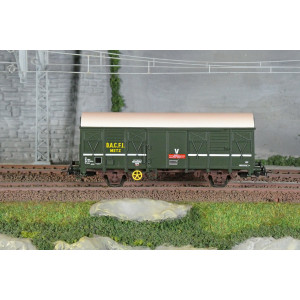 Jouef HJ6290 Wagon couvert à essieux G4, SNCF, « D.A.C.F.I. » Metz, livrée vert Jouef HJ6290 - 2 Jouef HJ6290 Wagon couvert à essieux G4, SNCF, « D.A.C.F.I. » Metz, livrée vert Jouef HJ6290 - 2
