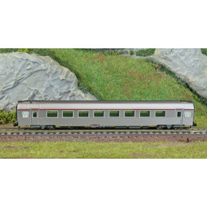 Arnold HN4502 Voiture voyageurs Mistral, TEE, A8u, Nice - Paris, N - 1/160 Arnold HN4502 - 2