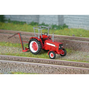 REE Modeles CB182 Tracteur INTERNATIONAL HI 624 avec arceau + Lame de Coupe Ree Modeles CB-182 - 1