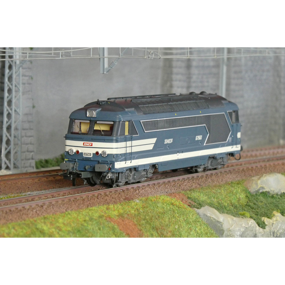 Ree Modeles MB249.S Locomotive diesel BB 67561, Logo Nouille, SNCF, dépôt Marseille, digital sonore, fumée Ree Modeles MB-249.S 