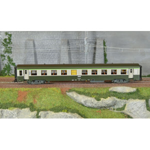 R37 HO42502 Voiture voyageurs USI, B10t, bogies Y16, soufflets, Clermont, éclairée Rail 37 - R37 R37_HO42502 - 2