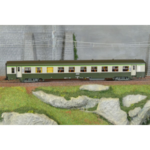 R37 HO42509 Voiture voyageurs USI, B10t, bogies Y16, chauffage autonome Avialex, Batignolles, éclairée Rail 37 - R37 R37_HO42509