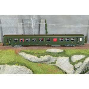 R37 HO42512 Voiture voyageurs USI, Bmyfi 8.3132, bogies Y24, chauffage autonome Avialex, Batignolles, éclairée Rail 37 - R37 R37