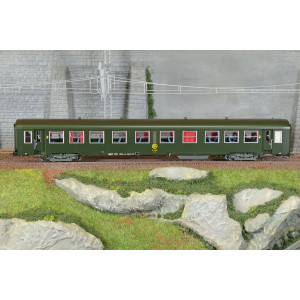 R37 HO42513 Voiture voyageurs USI, B10t 8.4215, bogies Y24, chauffage autonome Avialex, Batignolles, éclairée Rail 37 - R37 R37_