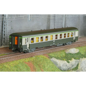 R37 HO42515 Voiture voyageurs USI, B10t, bogies Y24, Sotteville, éclairée Rail 37 - R37 R37_HO42515 - 1