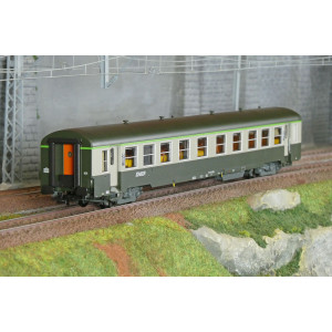 R37 HO42516 Voiture voyageurs USI, B10t, bogies Y24, Chambéry, éclairée Rail 37 - R37 R37_HO42516 - 1