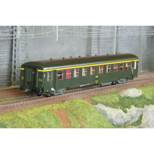 R37 HO42519 Voiture voyageurs USI, A4t4, bogies Y24, chauffage autonome Avialex, Batignolles, éclairée Rail 37 - R37 R37_HO42519