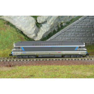 Arnold HN2653S Locomotive diesel CC 72006, logo casquette, livrée Multiservice, Isabelle, digitale sonore, N 1/160 Arnold HN2653