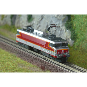 Arnold HN2650 Locomotive électrique CC 6502 « Mistral », livrée d'origine argent N 1/160 Arnold HN2650 - 3