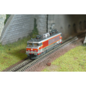 Arnold HN2649 Locomotive électrique CC 21003, livrée argent, N 1/160 Arnold HN2649 - 1