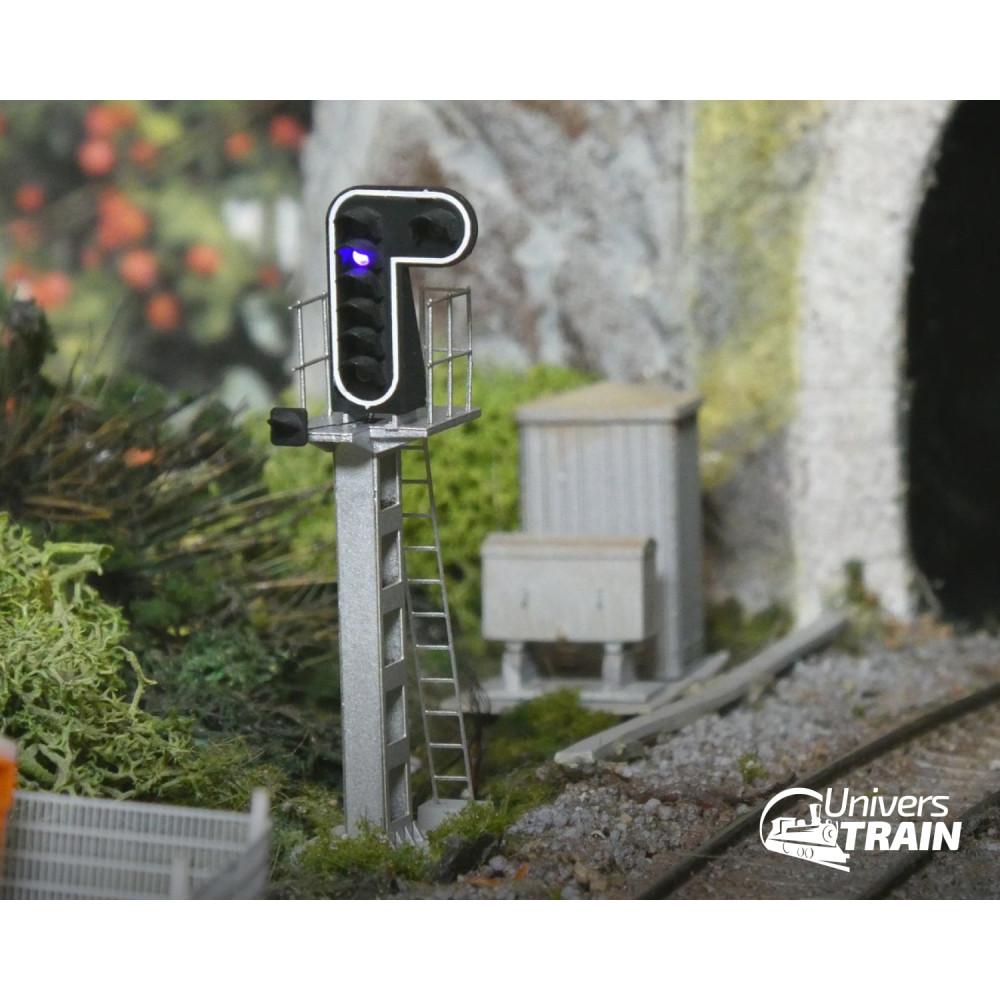 Signal SNCF type F, 8 LEDs (double jaune/violet/blanc/vert/rouge/jaune/œilleton), MAFEN 913212 MAFEN MAFEN_913212 - 1