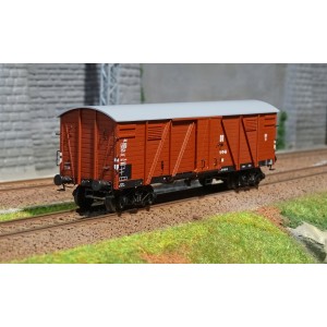 Ree modeles WB 528 Wagon Couvert TP 2 Portes, bogies, ep. III, DR Ree Modeles WB-528 - 1